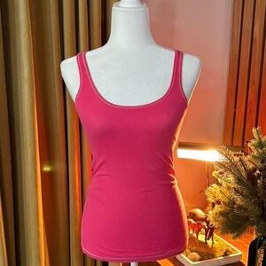 Gilly Hicks Sydney Ribbed Tank Top Hot Pink XS Scoop Neck Sleeveless GH Logo